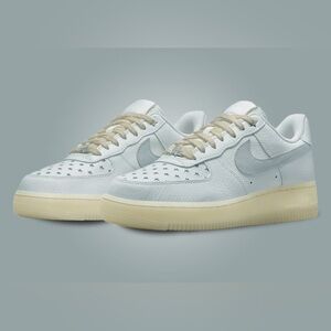Nike ~ Airforce 1 07 Stars